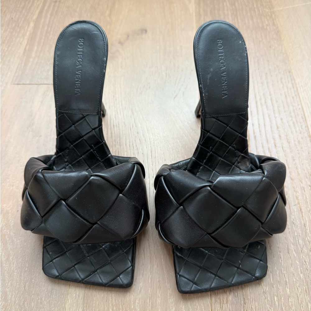 Bottega Veneta Black Lido Mule